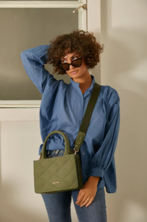 Cartera Roots