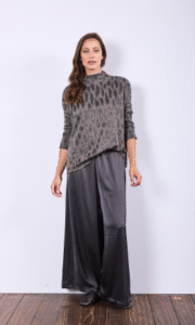 Sweater Muholi - Imagen 4