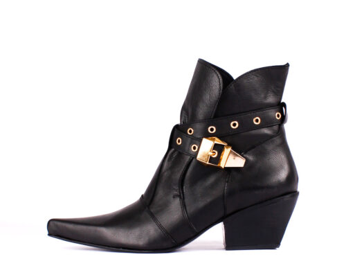Bota Tania
